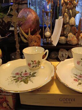 Antique 9”Cathy Rose- Pink Roses Gold Trim Plates and Tea Cups 22k set 2 LQQK!!!